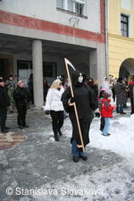 * Z DĚNÍ VE MĚSTĚ